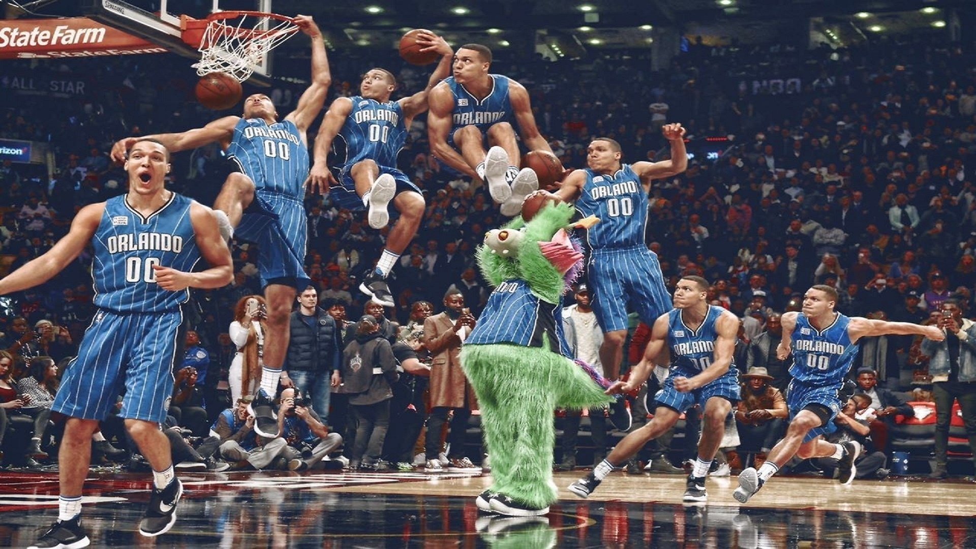 2018年首轮季后赛：库里在最后2分钟，连续投中三记三分，实现“鸟枪换炮”